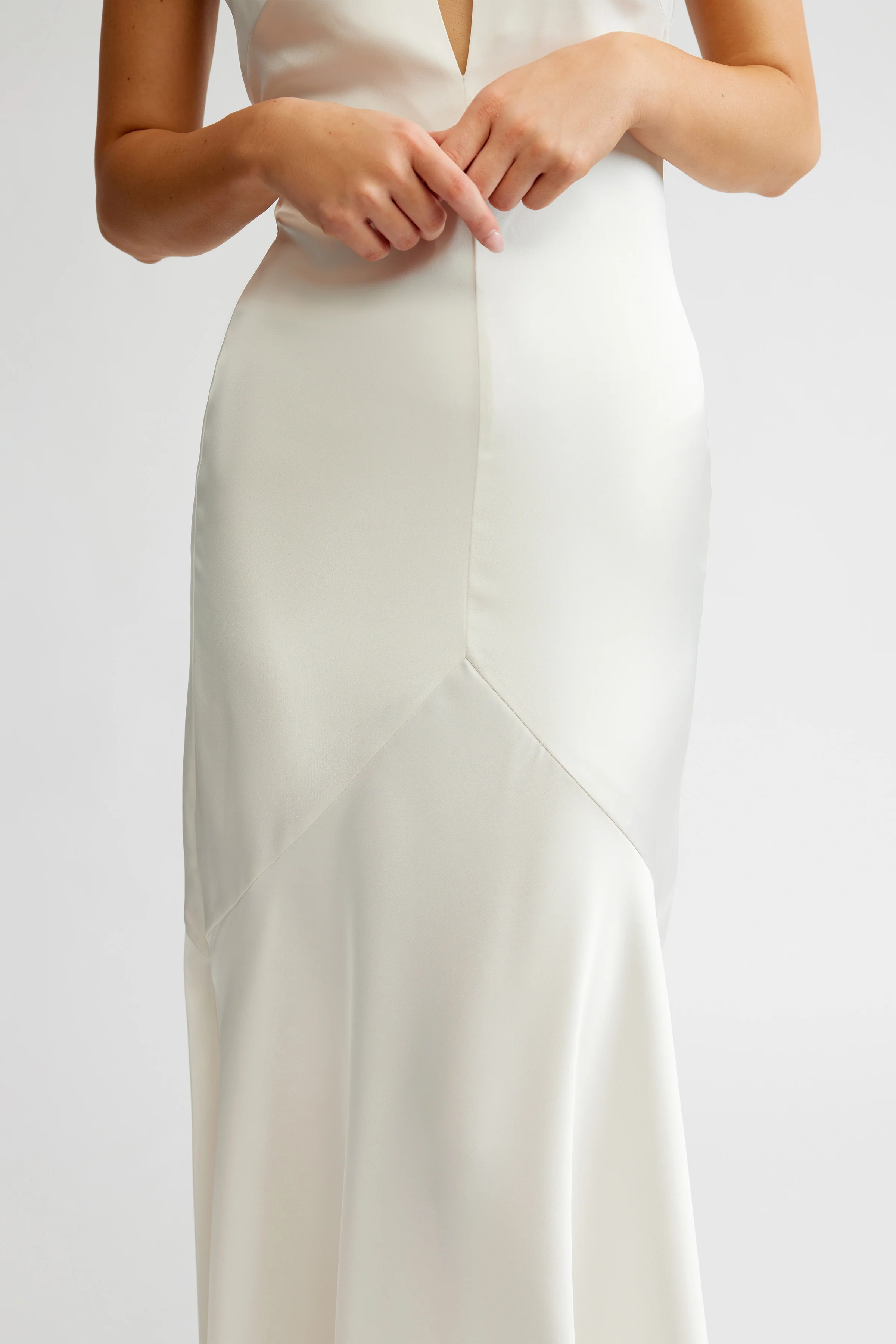 Maia Dress - Oyster - Poueer